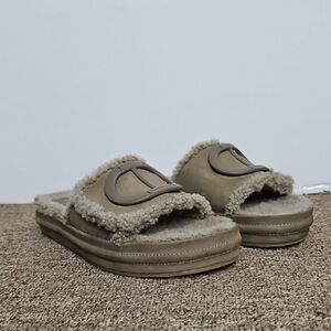 Dee Ocleppo Lima Dark Taupe Shearling Platform Sandals Sz 9